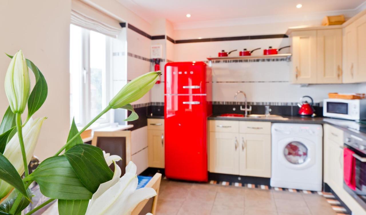 וויטבי Watermark Apartments חדר תמונה